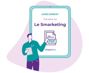 Une personne qui explique ce qu'est le Smarketing